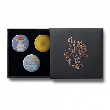 Gift Box: 3 button badges (Madeleine Mix)