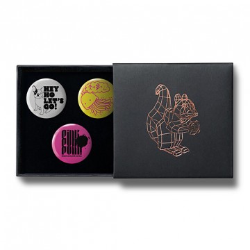 Gift Box: 3 button badges (Musa Mix)
