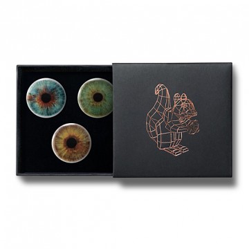 Gift Box: 3 button badges (Eyes)