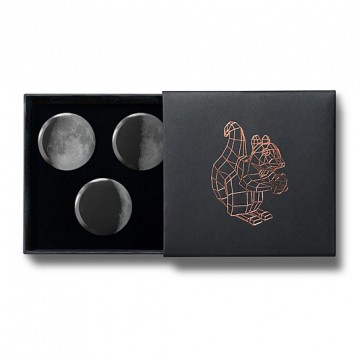 Gift Box: 3 button badges (Moon)