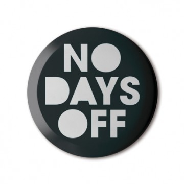 Gift Box: 4 button badges (No Days Off)