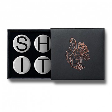 Gift Box: 4 button badges (THIS Anagram)