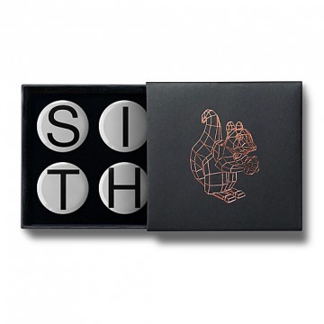 Gift Box: 4 button badges (THIS Anagram)