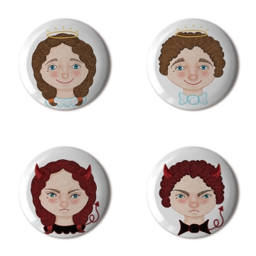 Gift Box: 4 button badges (Evil Angels)