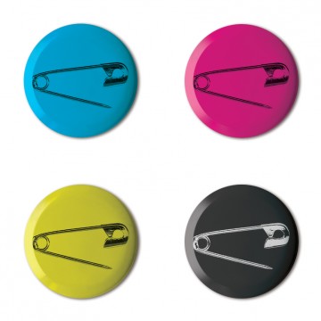 Gift Box: 4 button badges (Safety Pins)