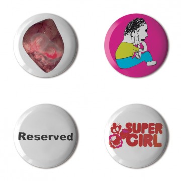 Gift Box: 4 button badges (Reserved)