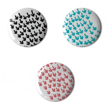 Gift Box: 3 button badges (Arrows)