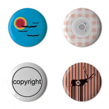 Gift Box: 4 button badges (Kerstin Mix)