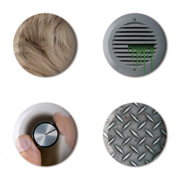 Gift Box: 4 button badges (Loud Mix)