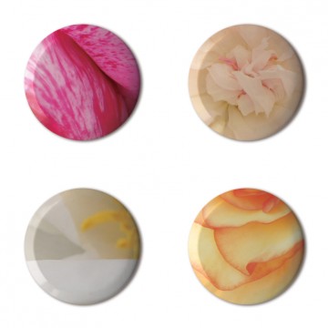 Gift Box: 4 button badges (Flowers)