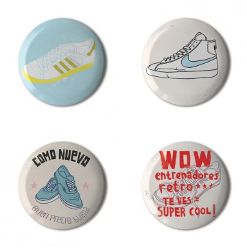 Gift Box: 4 button badges (Rich's AFOMFS)