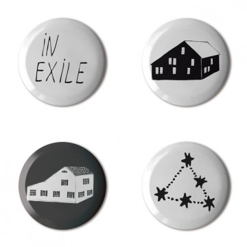 Gift Box: 4 button badges (Home)