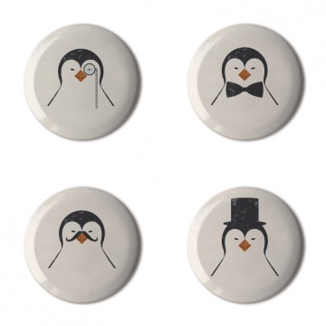 Gift Box: 4 button badges (Posh Penguins)