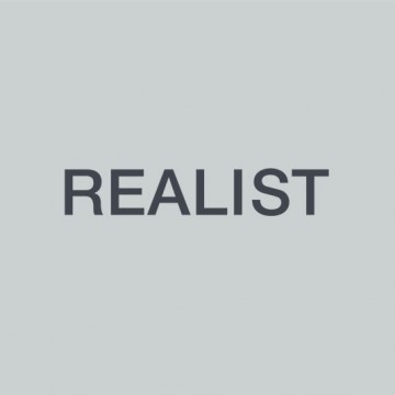 Realist (unisex) T-shirt + badge