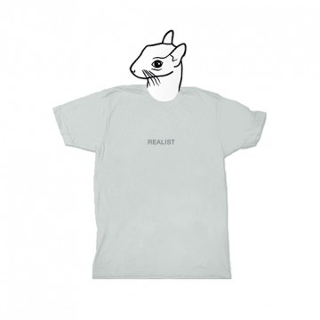 Realist (unisex) T-shirt + badge