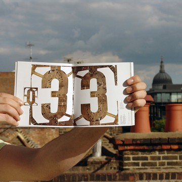 Design & Designer 033 book (signed) + 1 badge