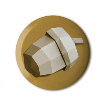 Acorn (polygon, gold)