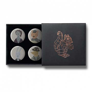 Gift Box: 4 button badges (Humanimals)
