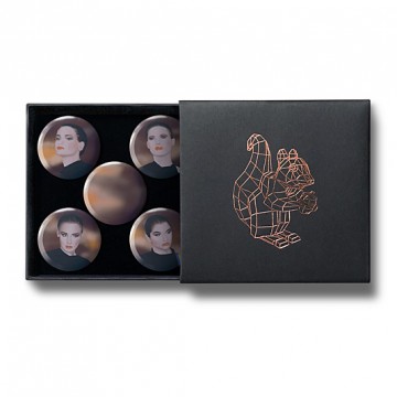 Gift Box: 5 button badges (Addicted)