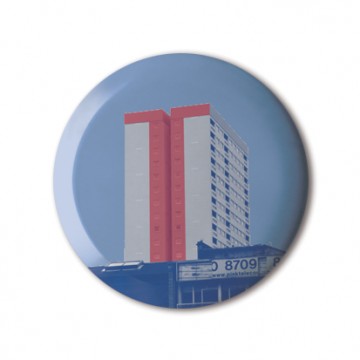 Gift Box: 4 button badges (Big Letter Hunt)