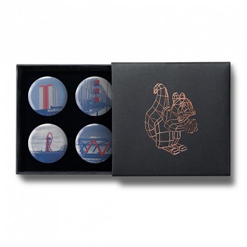 Gift Box: 4 button badges (Big Letter Hunt)