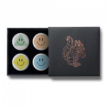 Gift Box: 4 button badges (Smilies)