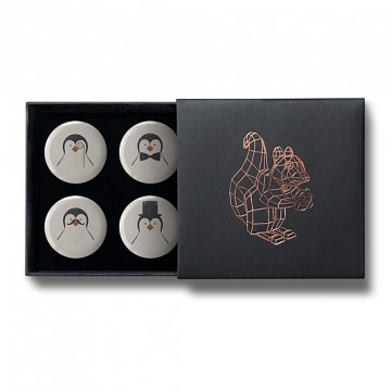 Gift Box: 4 button badges (Posh Penguins)