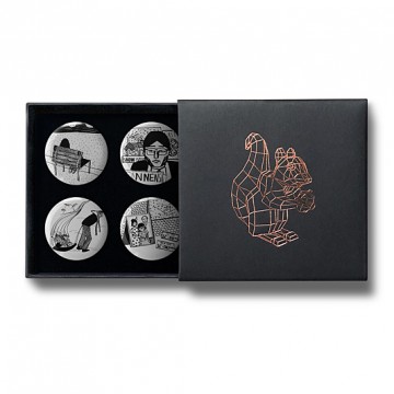 Gift Box: 4 button badges (Homesick)