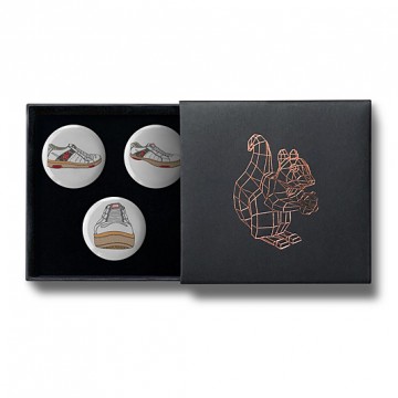 Gift Box: 3 button badges (Andrew's AFOMFS)