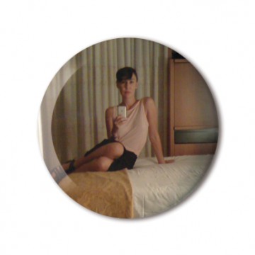 Gift Box: 4 button badges (Somewhere Someone Something)