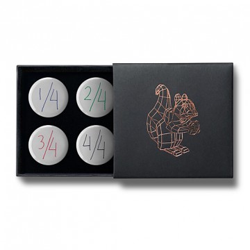 Gift Box: 4 button badges (Quarters)