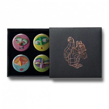 Gift Box: 4 button badges (Wooden Faces)